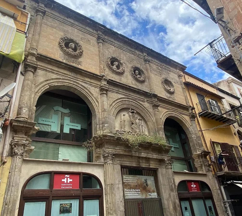 Casetta Al Mercato Vucciria Palermo