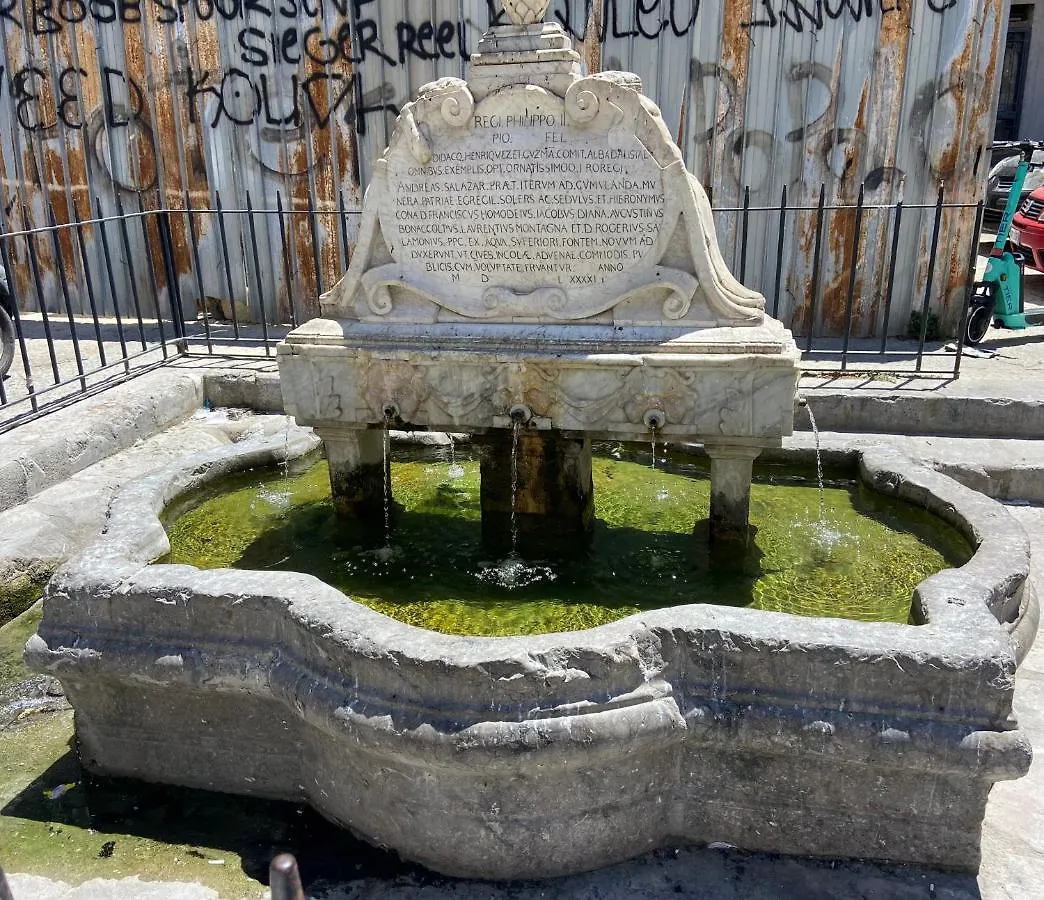 Casetta Al Mercato Vucciria Palermo Apartment